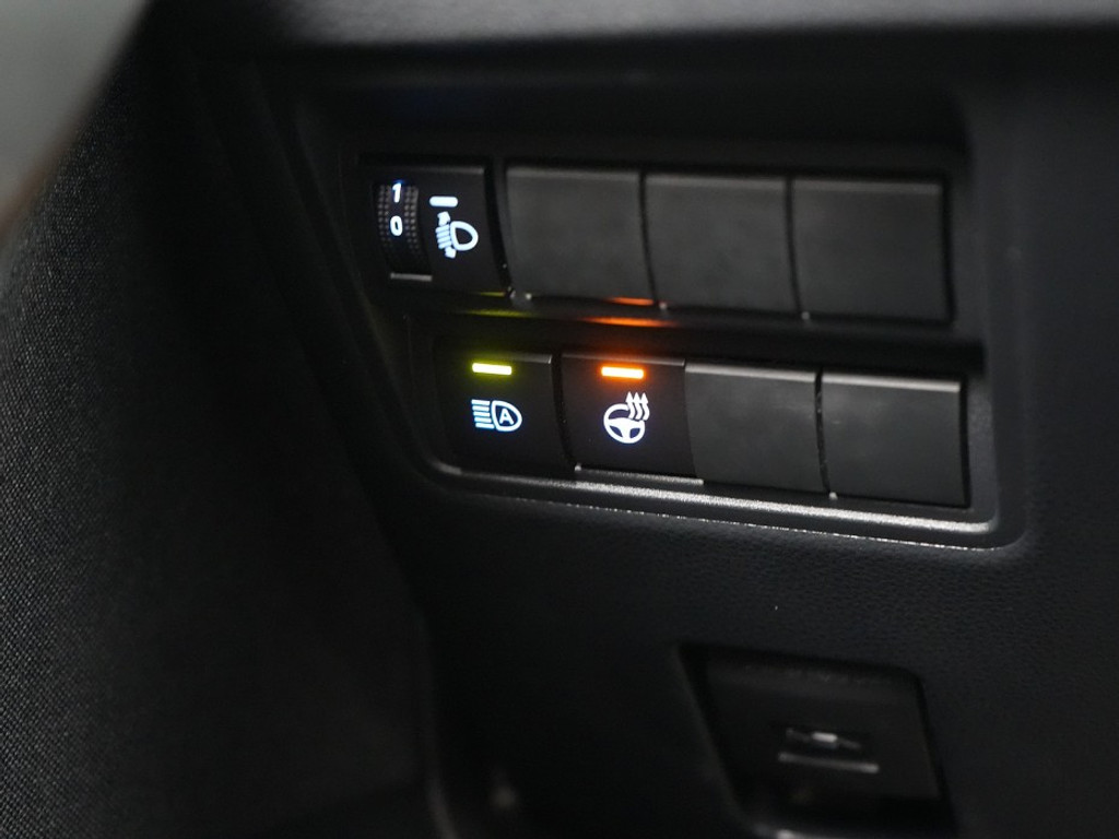 Mazda 2 Agile Stoel & Stuurverwarming | Adaptief Cruise | Achteruitrijcamera | Carplay | Climate