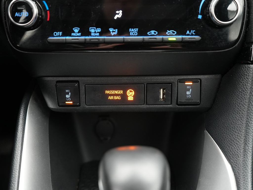 Mazda 2 Agile Stoel & Stuurverwarming | Adaptief Cruise | Achteruitrijcamera | Carplay | Climate