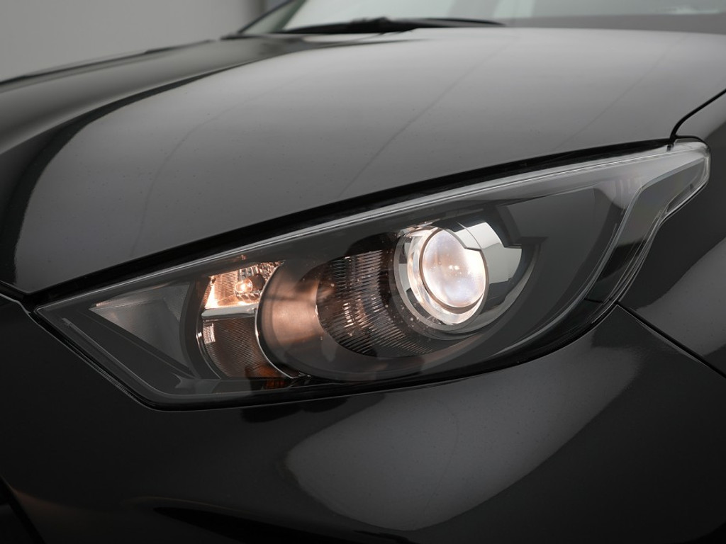 Mazda 2 Agile Stoel & Stuurverwarming | Adaptief Cruise | Achteruitrijcamera | Carplay | Climate