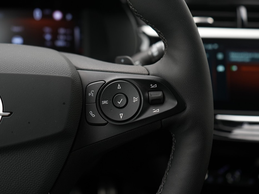 Opel Corsa 1.2 GS Automaat GS Stoel & Stuurverwarming | Adaptief Cruise | Achteruitrijcamera | Navi & Carplay |