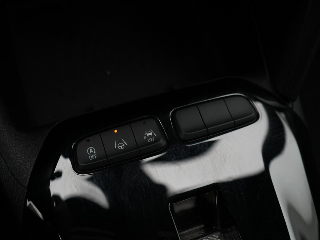 Opel Corsa 1.2 GS Automaat GS Stoel & Stuurverwarming | Adaptief Cruise | Achteruitrijcamera | Navi & Carplay |