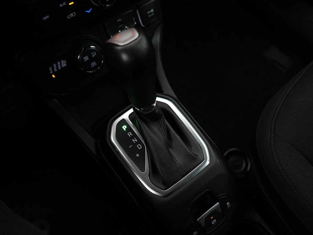 Jeep Renegade PHEV Adaptief Cruise | Navi & Carplay | Climate | Achteruitrijcamera |