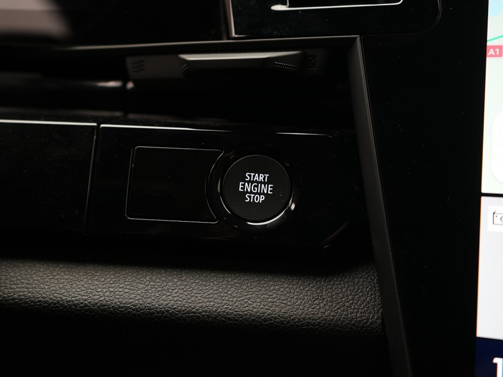 Renault Austral Techno E-Tech Hybrid Navi & Carplay | El. Achterklep | 360 Camera | Adaptief Cruise |