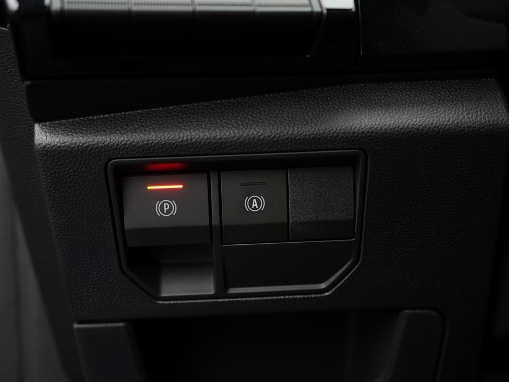 Renault Austral Techno E-Tech Hybrid Navi & Carplay | El. Achterklep | 360 Camera | Adaptief Cruise |