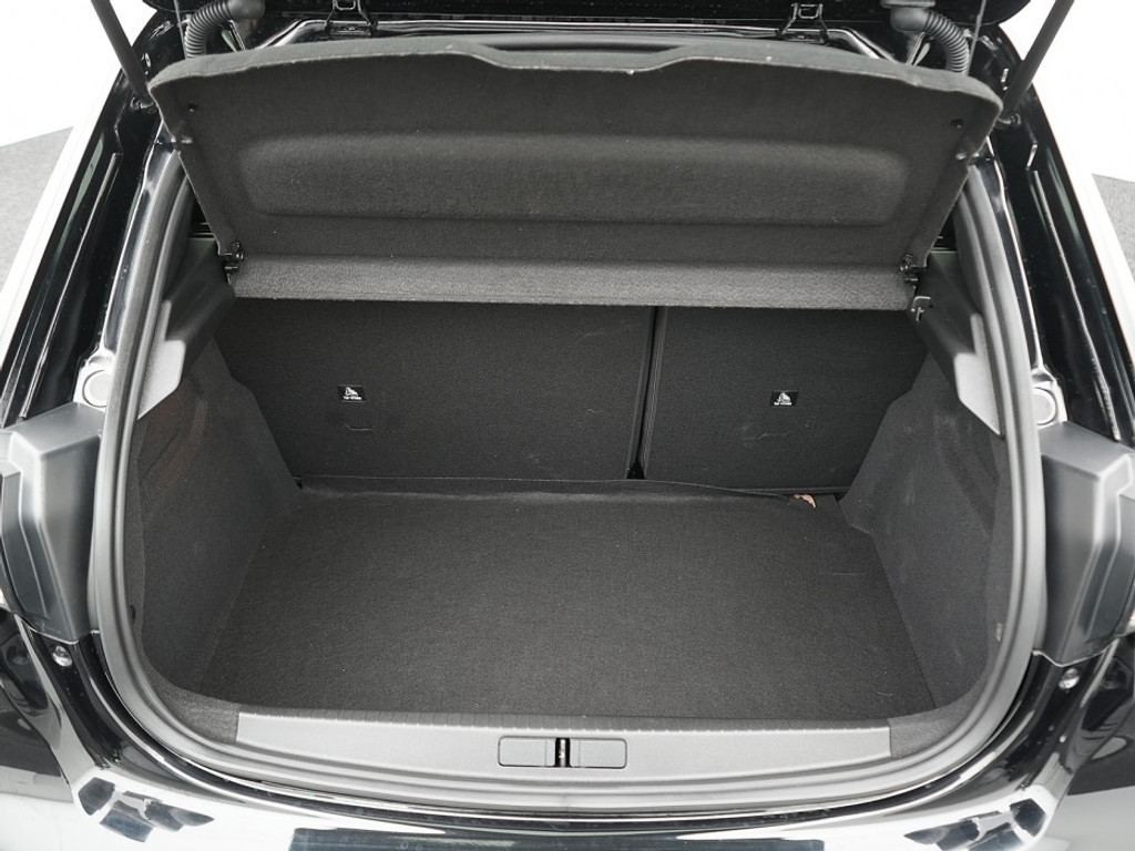 Peugeot 208 1.2 Hybrid Allure Automaat Carplay | Climate | Cruise | PDC | Full Led | LM-Velgen |