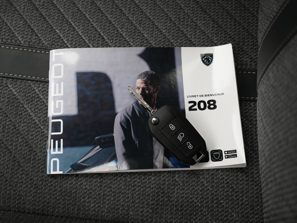 Peugeot 208 1.2 Hybrid Allure Automaat Carplay | Climate | Cruise | PDC | Full Led | LM-Velgen |