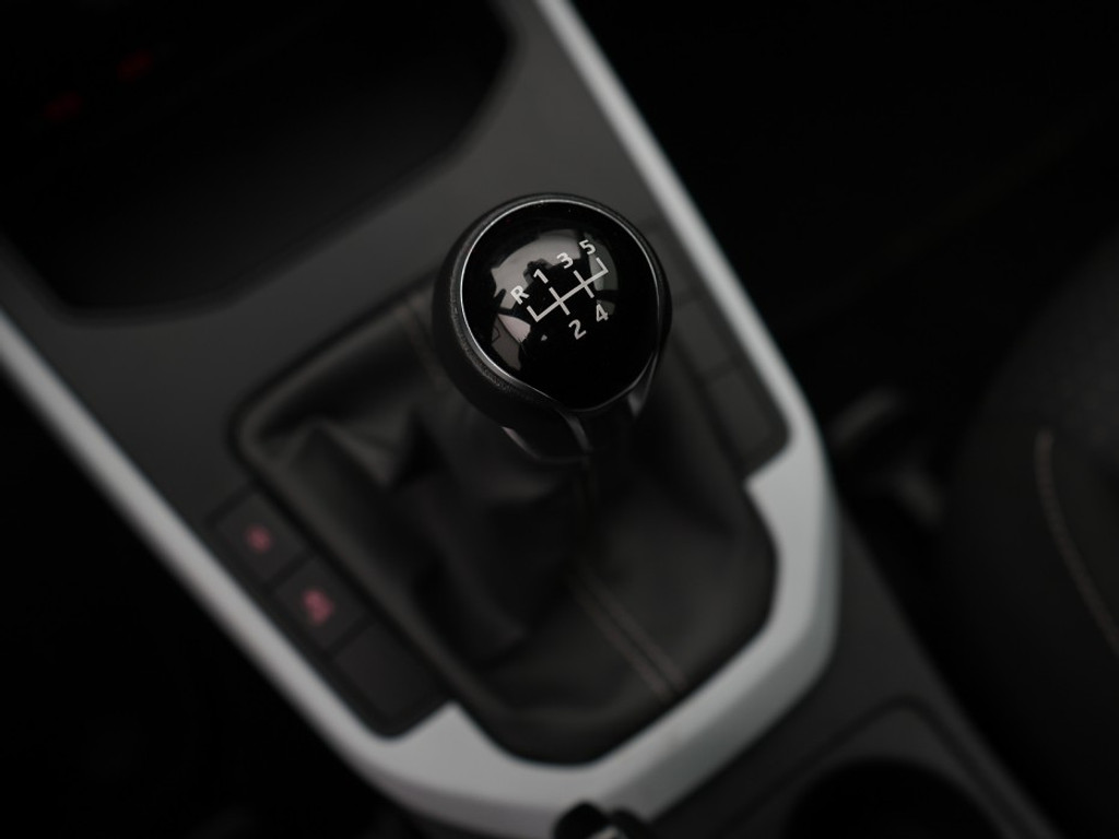 SEAT Arona 1.0 TSI Style Navi & Carplay | Cruise | Climate | LM-Velgen | Lane Assist | El. Spiegels & Ramen |