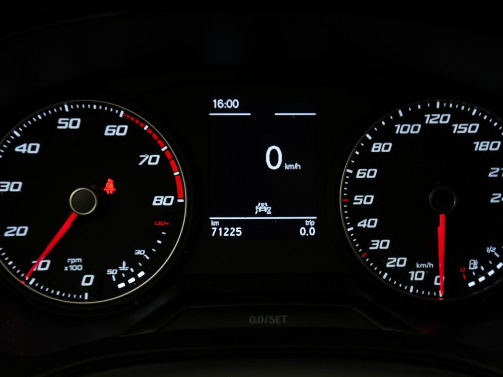 SEAT Arona 1.0 TSI Style Navi & Carplay | Cruise | Climate | LM-Velgen | Lane Assist | El. Spiegels & Ramen |