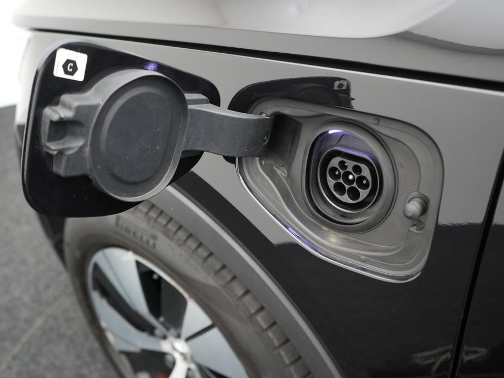 Volvo XC40 1.5 T4 Recharge Inscription Expression Navi & Carplay | Climate | LM-Velgen |