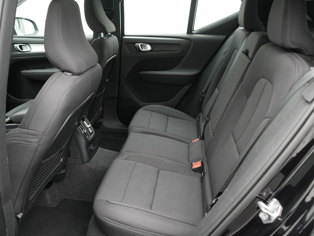 Volvo XC40 1.5 T4 Recharge Inscription Expression Navi & Carplay | Climate | LM-Velgen |
