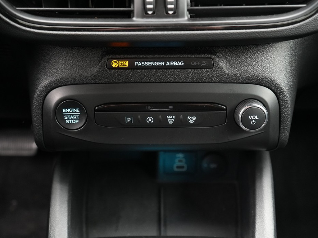 Ford FOCUS Wagon ST-Line Stoel & Stuurverwarming | Achteruitrijcamera | Adaptief Cruise | Navi & Carplay |