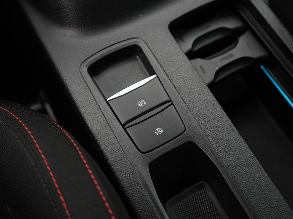 Ford FOCUS Wagon ST-Line Stoel & Stuurverwarming | Achteruitrijcamera | Adaptief Cruise | Navi & Carplay |