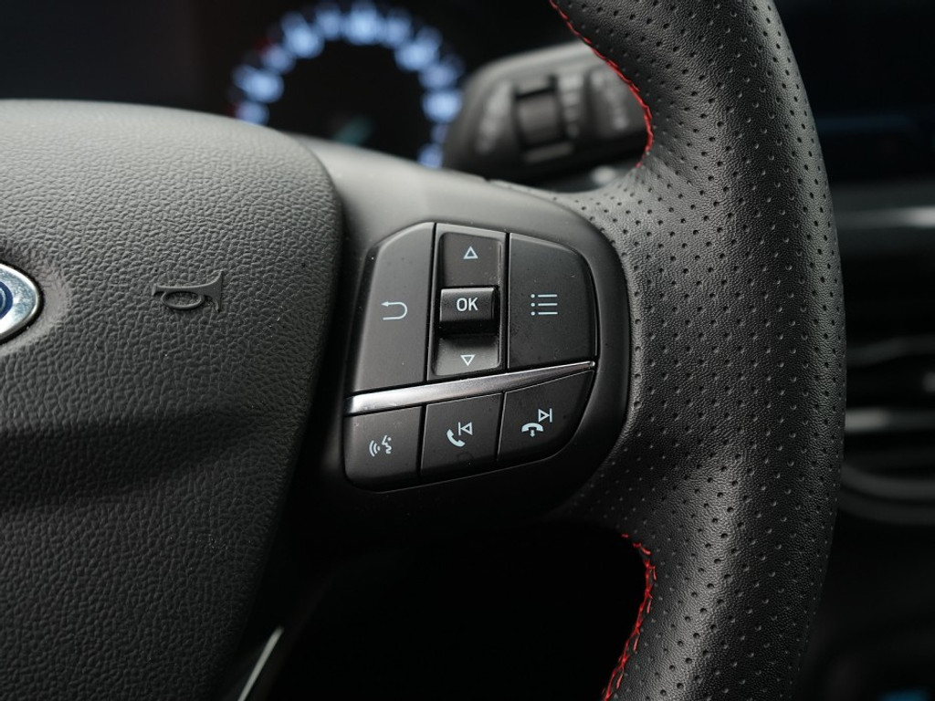 Ford FOCUS Wagon ST-Line Stoel & Stuurverwarming | Achteruitrijcamera | Adaptief Cruise | Navi & Carplay |