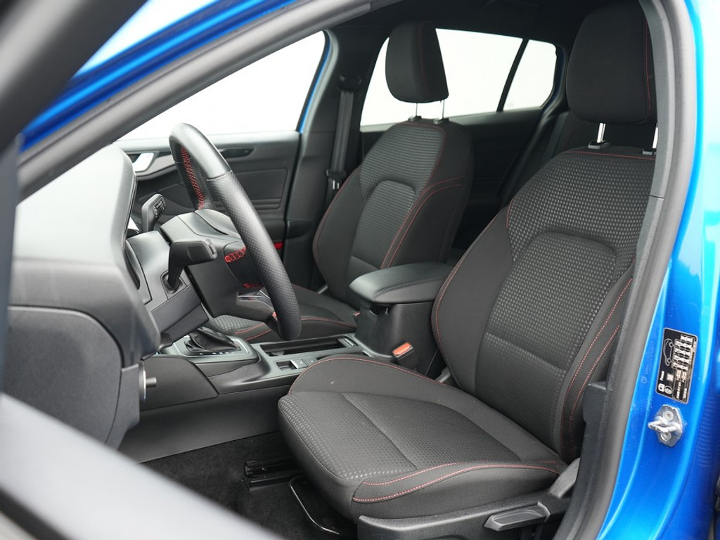 Ford FOCUS Wagon ST-Line Stoel & Stuurverwarming | Achteruitrijcamera | Adaptief Cruise | Navi & Carplay |