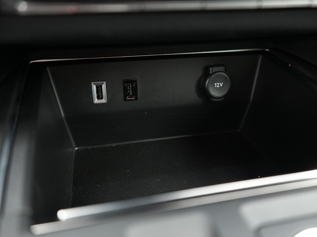 Citroën C5 Aircross Shine Pack Hybrid Lederen Bekleding | El. Stoelen | Camera | Stoelverwarming | Navi & Carplay |