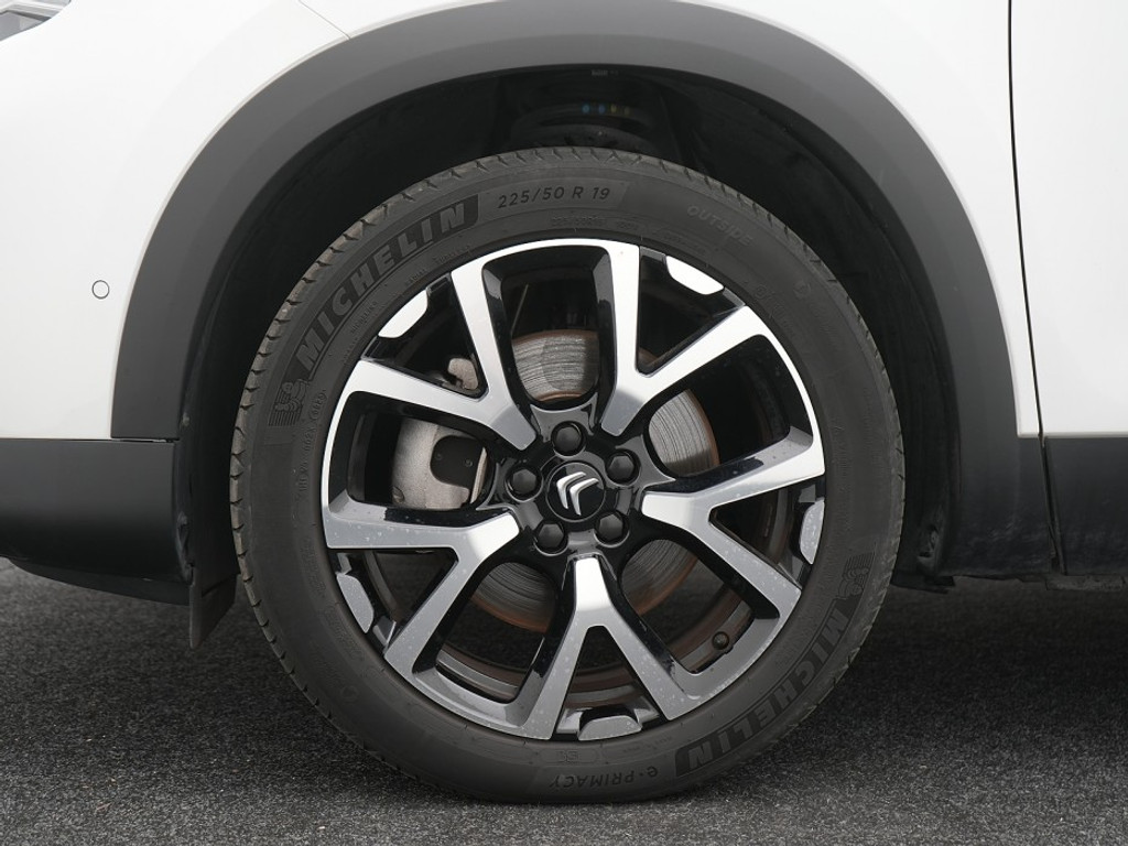 Citroën C5 Aircross Shine Pack Hybrid Lederen Bekleding | El. Stoelen | Camera | Stoelverwarming | Navi & Carplay |