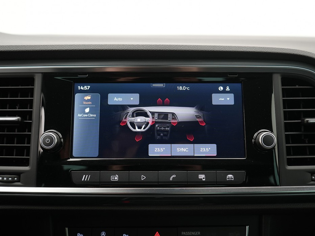 SEAT Ateca Style 1.5 TSI DSG Stoel & Stuurverwarming | Adaptief Cruise | Climate | Achteruitrijcamera |