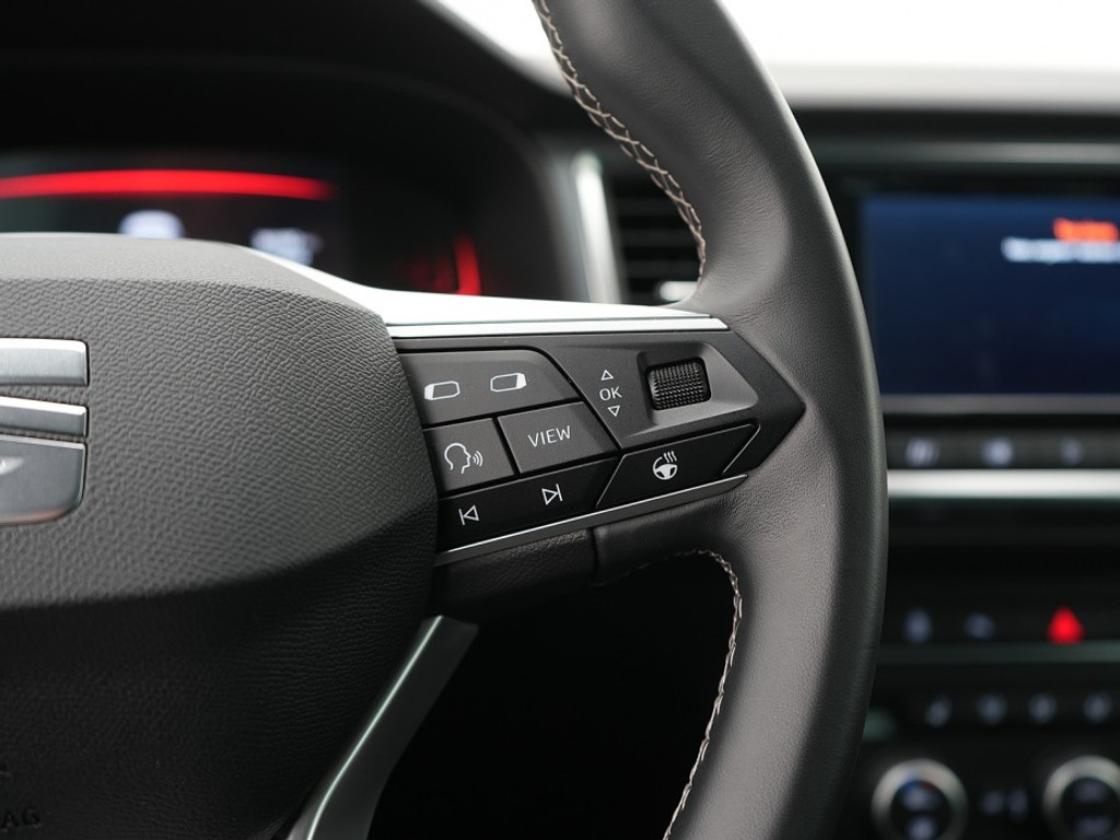 SEAT Ateca Style 1.5 TSI DSG Stoel & Stuurverwarming | Adaptief Cruise | Climate | Achteruitrijcamera |