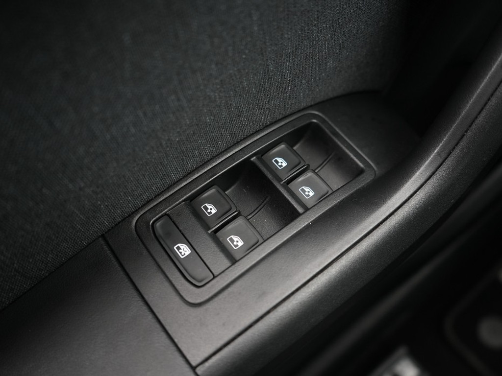 SEAT Ateca Style 1.5 TSI DSG Stoel & Stuurverwarming | Adaptief Cruise | Climate | Achteruitrijcamera |