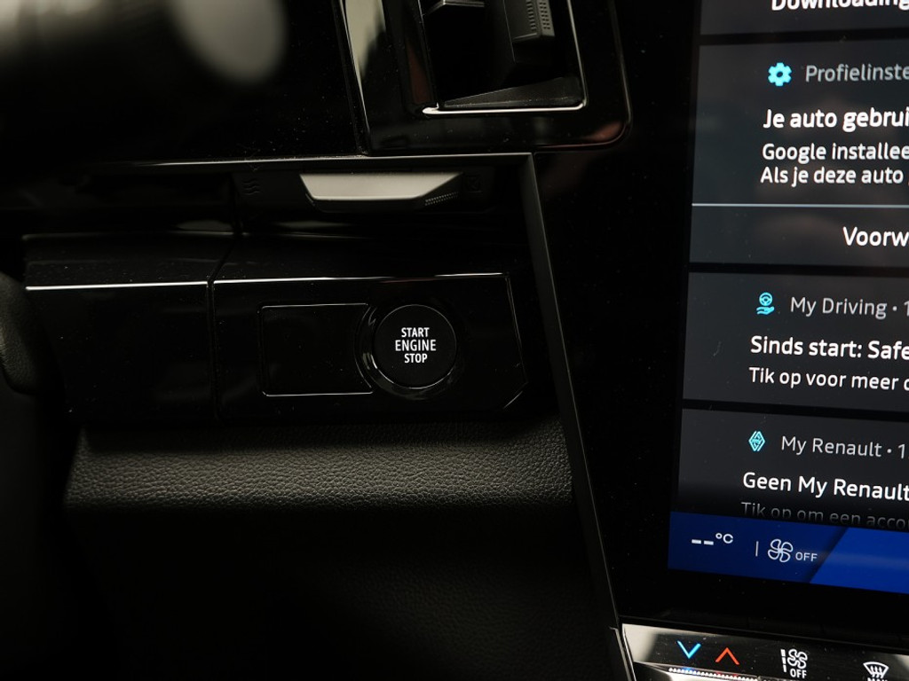 Renault Espace Techno E-Tech Hybrid 7 Pers | Glazendak | Navi & Carplay | Adaptief Cruise | 360 Camera |