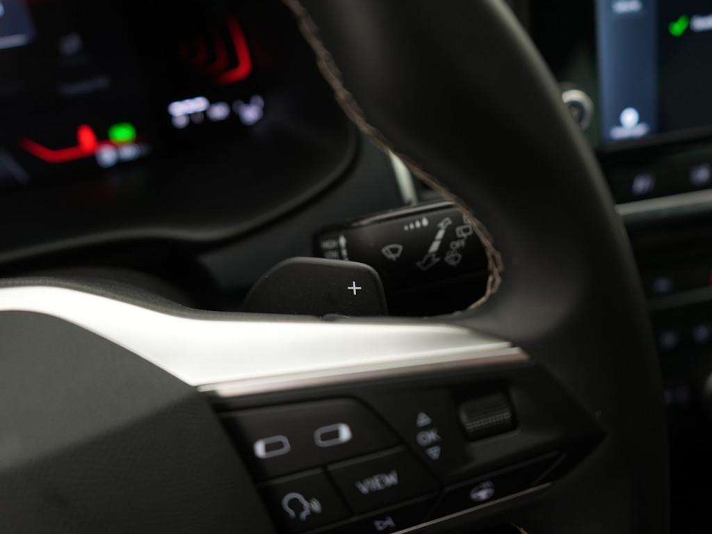 SEAT Ateca Style 1.5 TSI DSG Stoel & Stuurverwarming | Adaptief Cruise | Climate | Achteruitrijcamera |