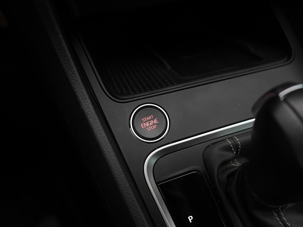 SEAT Ateca Style 1.5 TSI DSG Stoel & Stuurverwarming | Adaptief Cruise | Climate | Achteruitrijcamera |