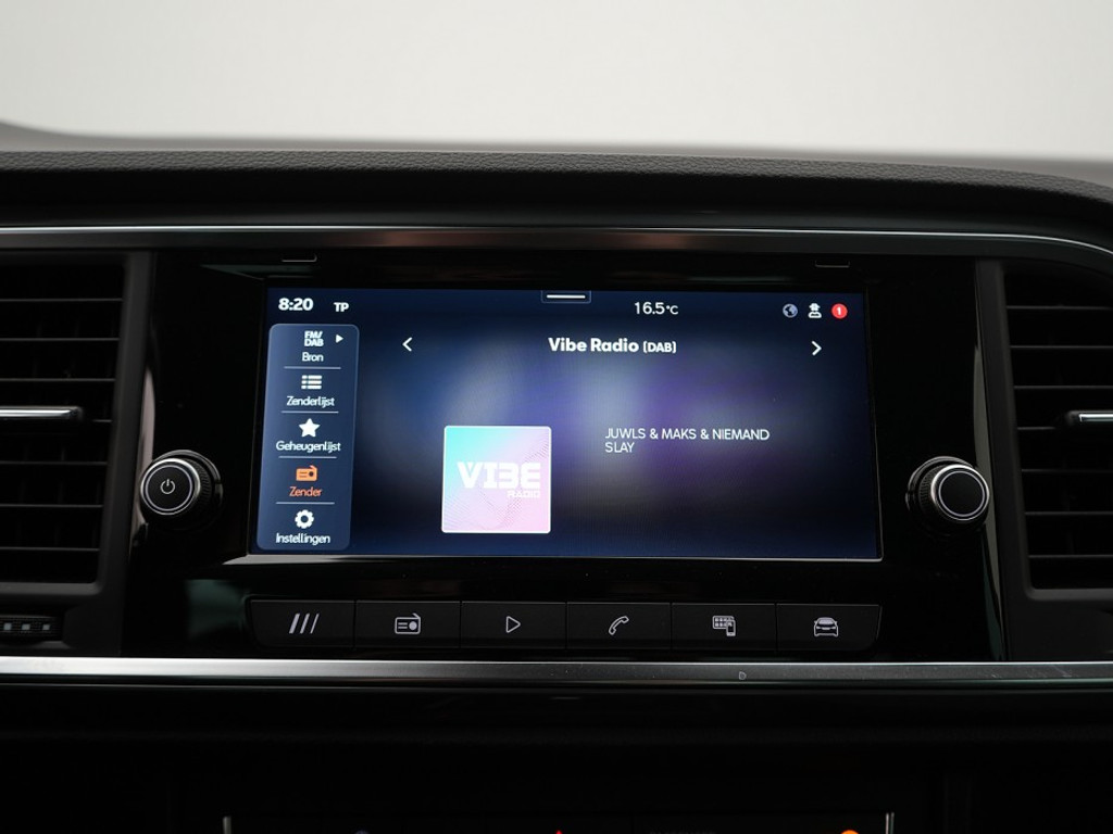 SEAT Ateca Style 1.5 TSI DSG Stoel & Stuurverwarming | Adaptief Cruise | Climate | Achteruitrijcamera |