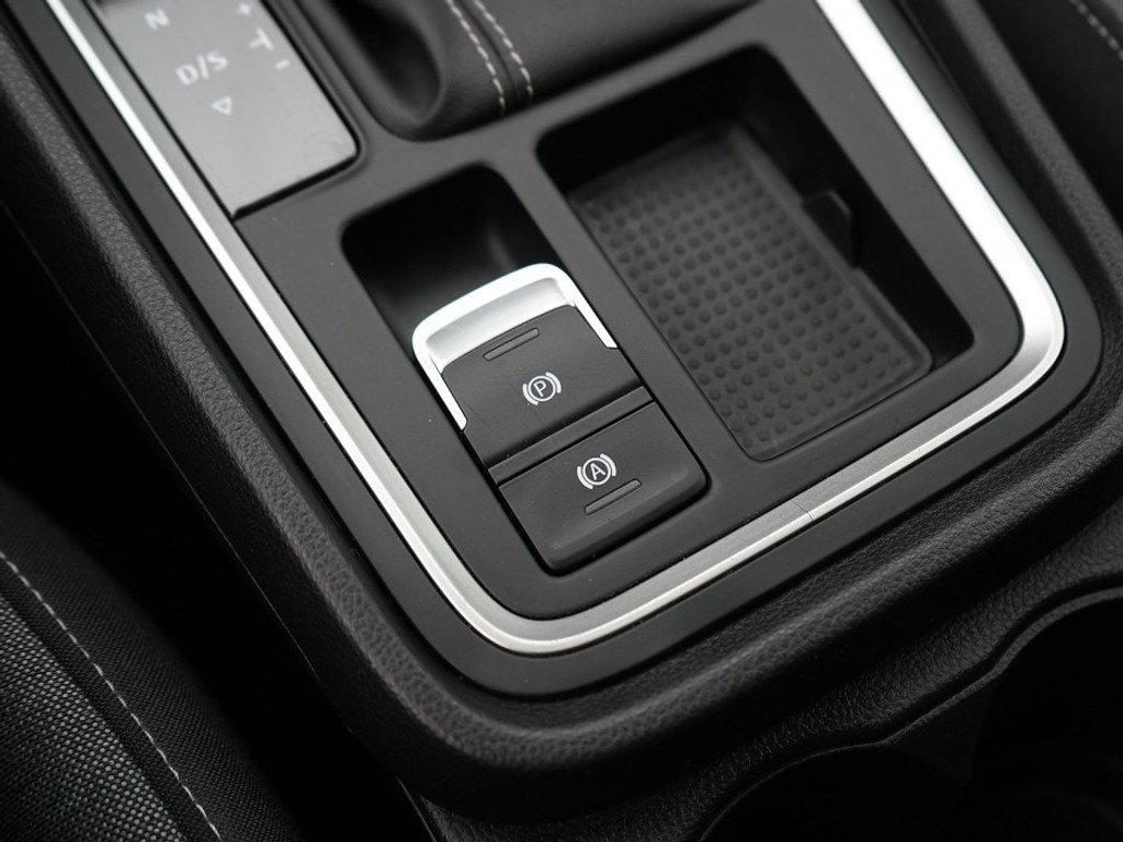 SEAT Ateca Style 1.5 TSI DSG Stoel & Stuurverwarming | Adaptief Cruise | Climate | Achteruitrijcamera |