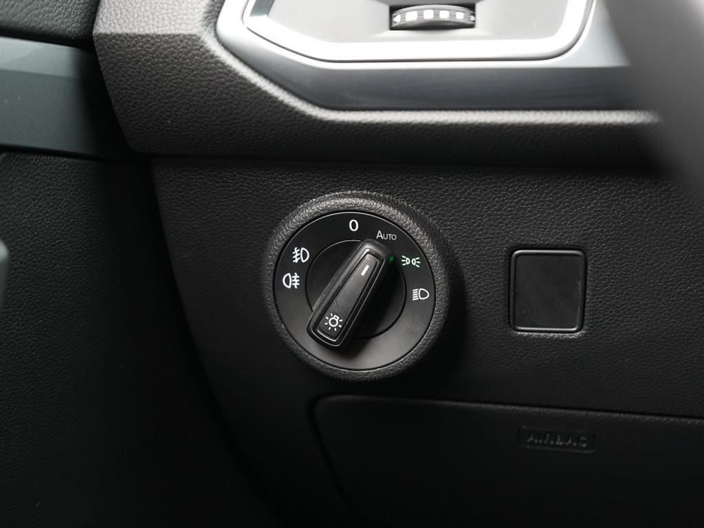 SEAT Ateca Style 1.5 TSI DSG Stoel & Stuurverwarming | Adaptief Cruise | Climate | Achteruitrijcamera |