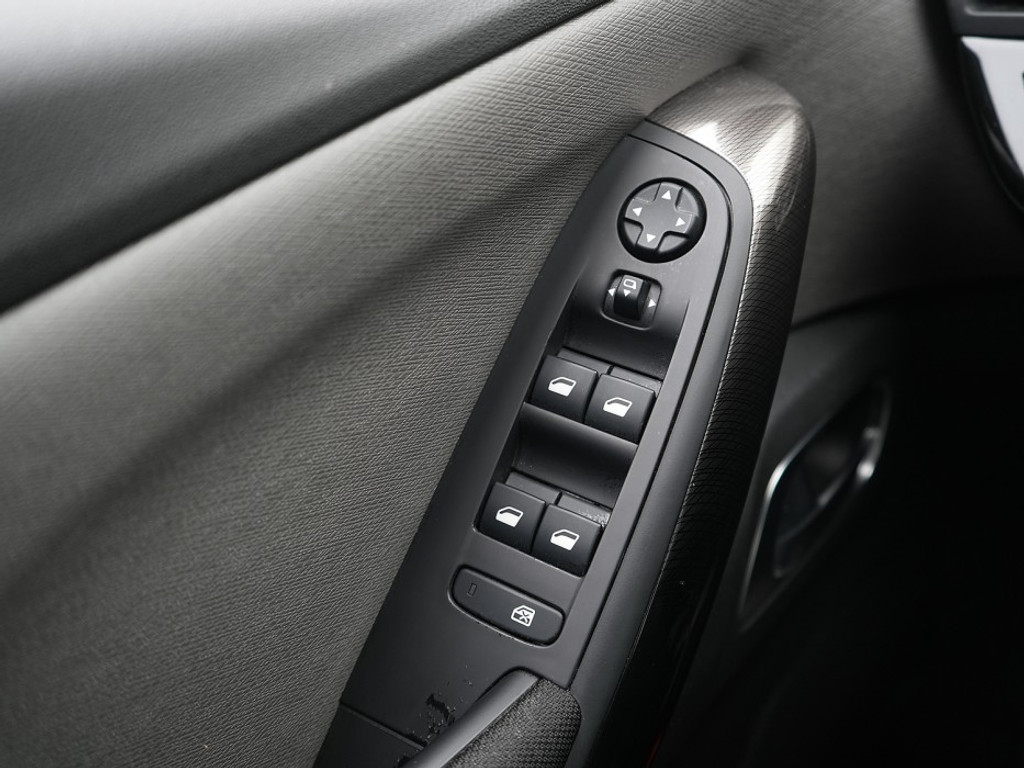 Citroën C4 Picasso 1.6 e-THP Exclusive Navi | Climate | Massage Stoelen | El. Achterklep | LM-Velgen |