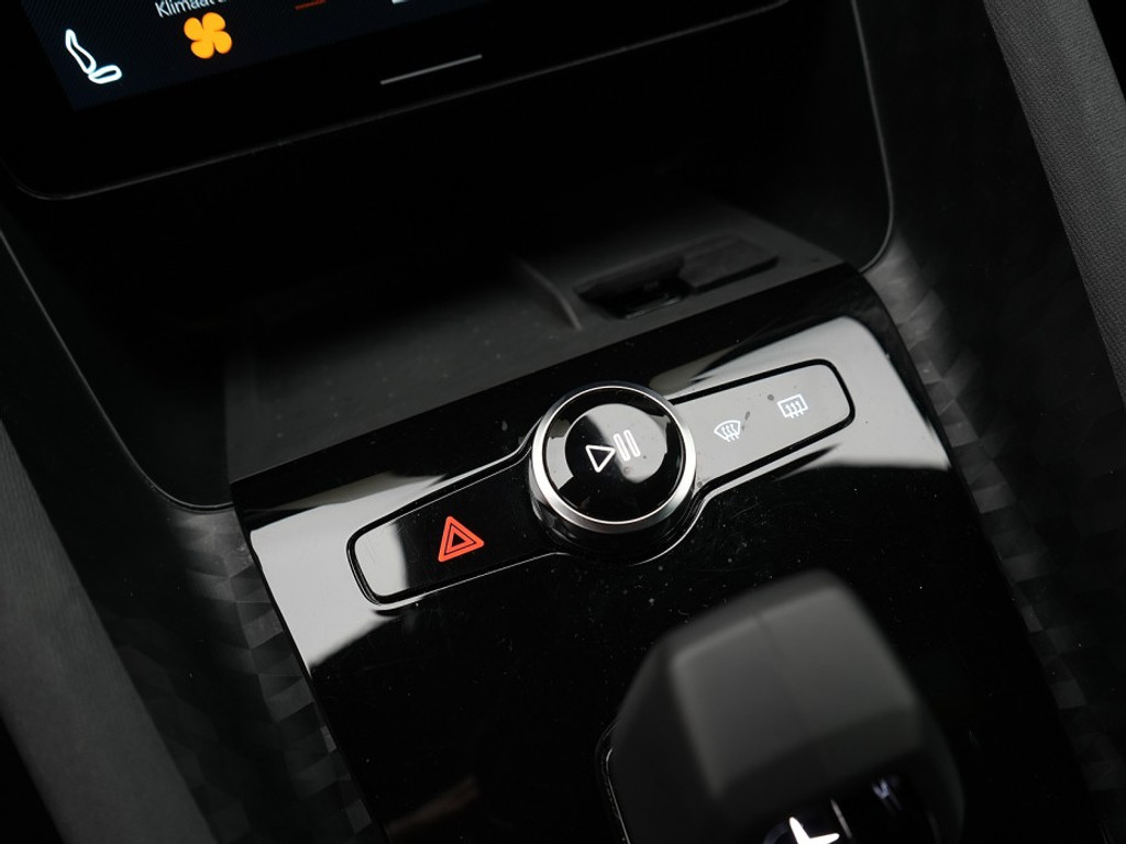 Polestar 2 Long Range Single Motor 78 kWh Carplay | Stoelverwarming | El. Stoelen & Achterklep | 360 Camera |