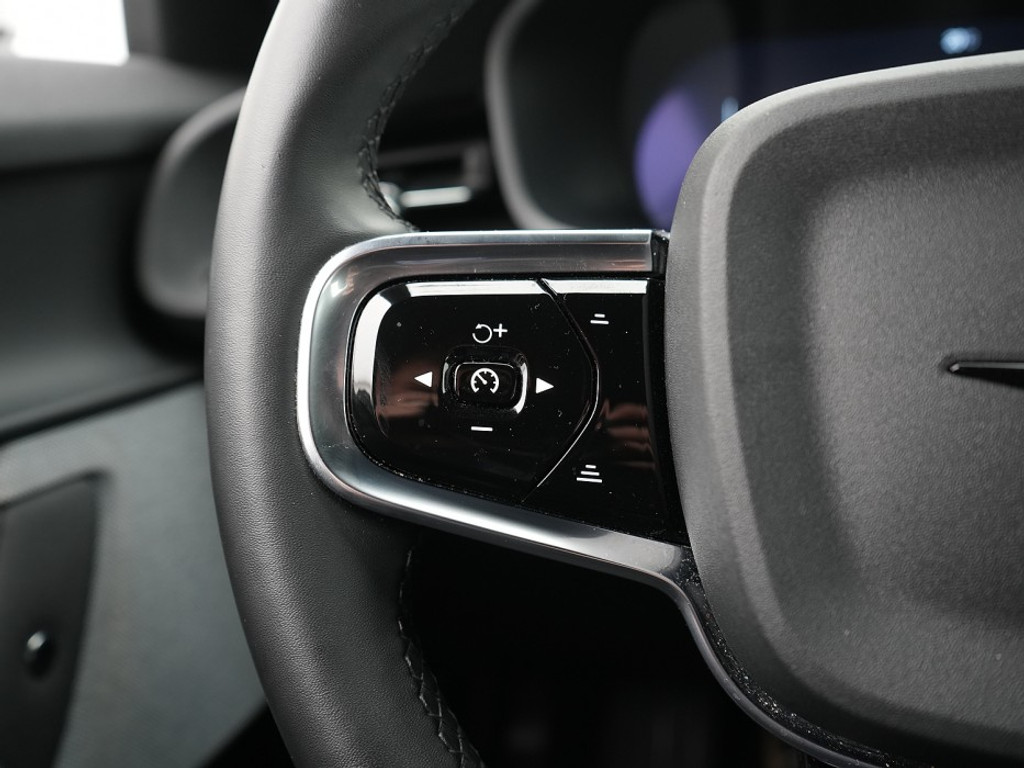 Polestar 2 Long Range Single Motor 78 kWh Carplay | Stoelverwarming | El. Stoelen & Achterklep | 360 Camera |