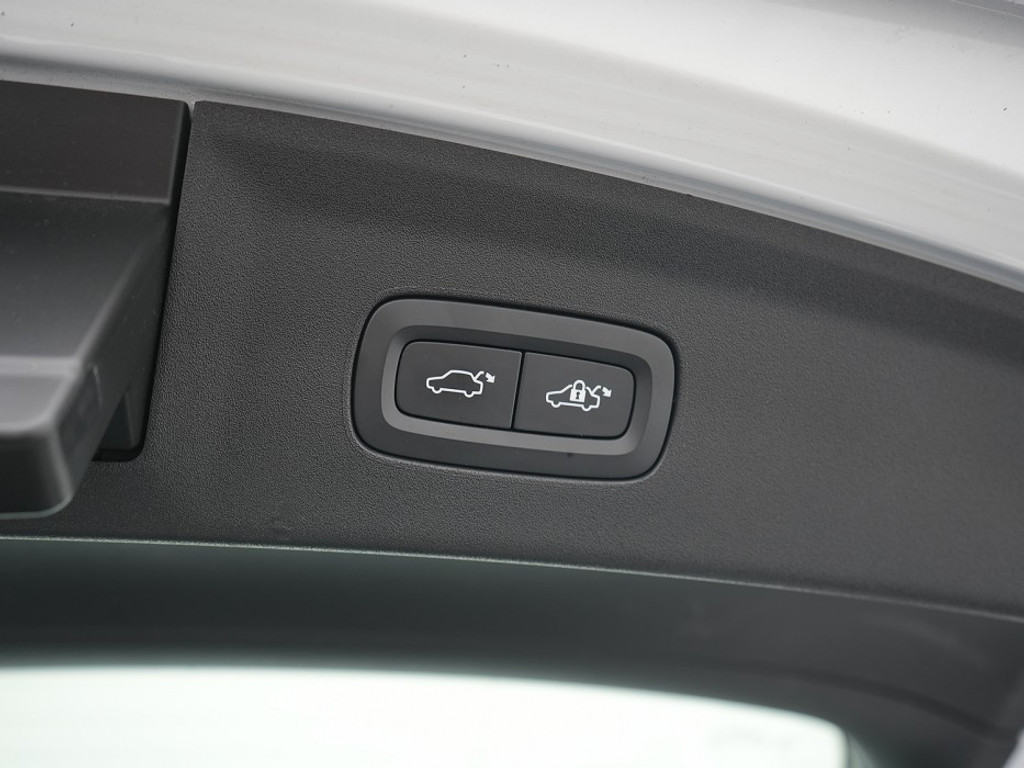 Polestar 2 Long Range Single Motor 78 kWh Carplay | Stoelverwarming | El. Stoelen & Achterklep | 360 Camera |