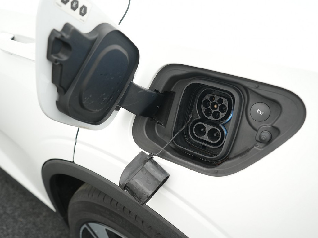 Polestar 2 Long Range Single Motor 78 kWh Carplay | Stoelverwarming | El. Stoelen & Achterklep | 360 Camera |