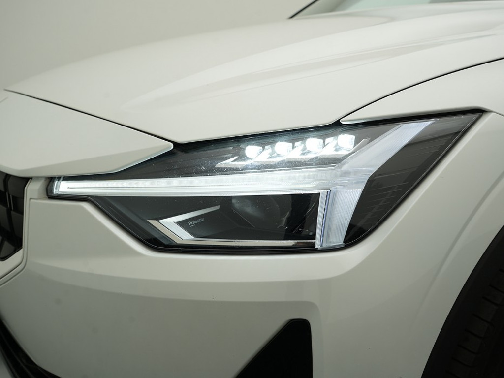 Polestar 2 Long Range Single Motor 78 kWh Carplay | Stoelverwarming | El. Stoelen & Achterklep | 360 Camera |