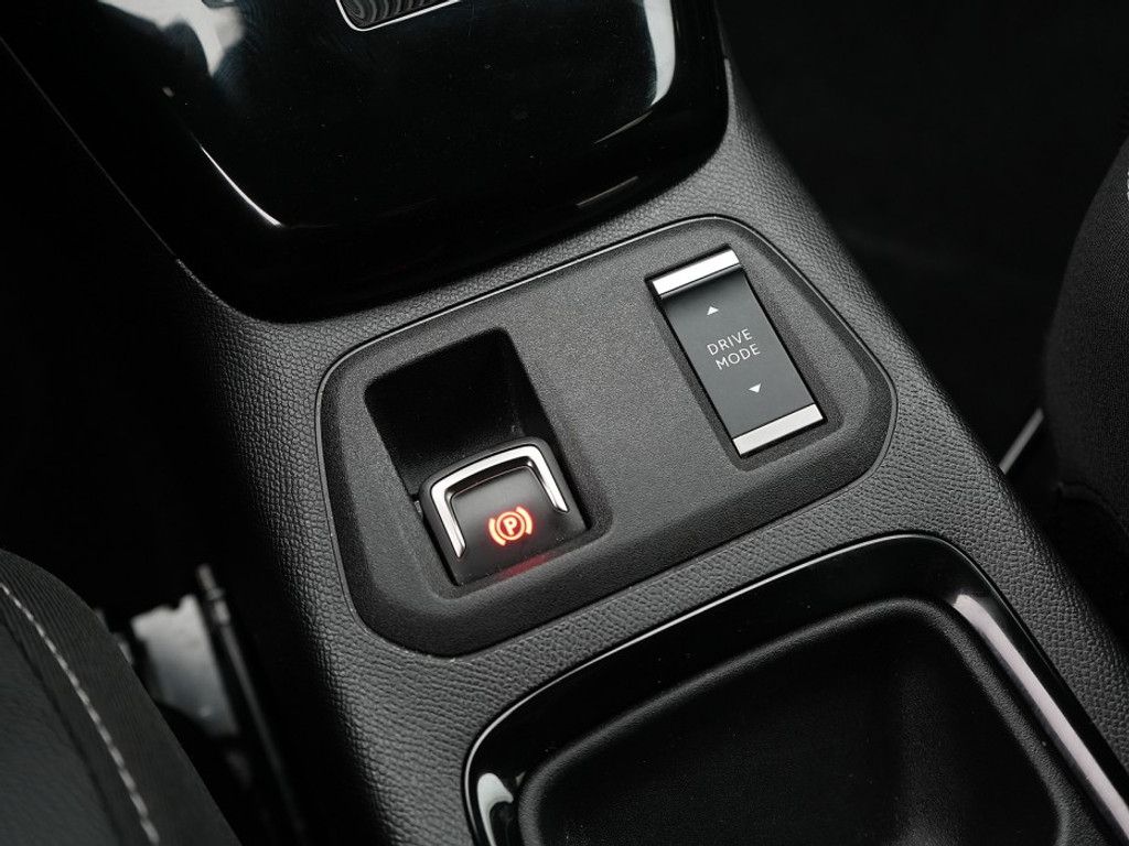 Opel Corsa 1.2 GS Stoel & Stuurverwarming | Adaptief Cruise | Achteruitrijcamera | Navi & Carplay |