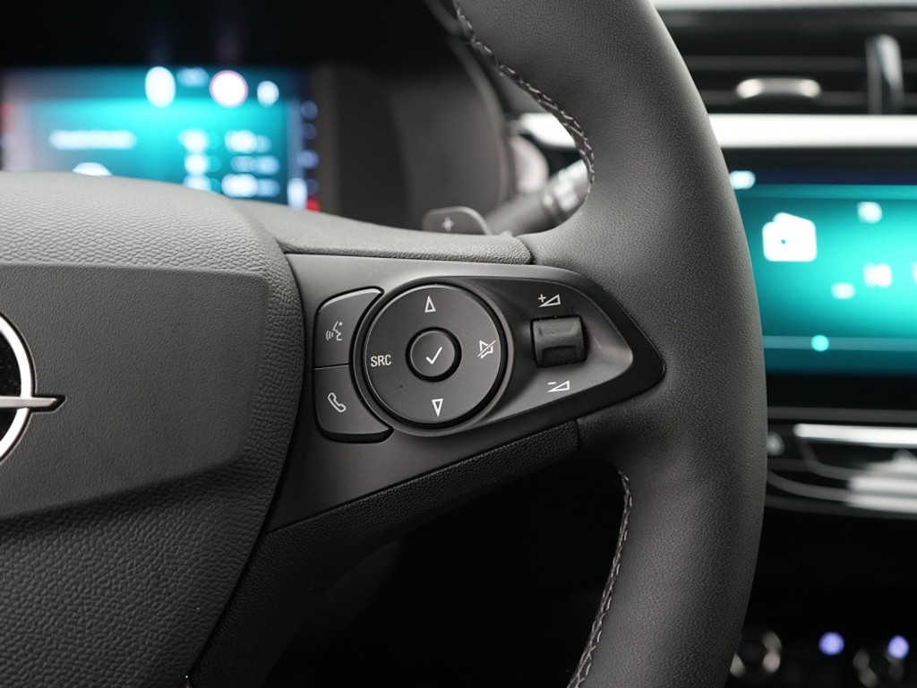 Opel Corsa 1.2 GS Stoel & Stuurverwarming | Adaptief Cruise | Achteruitrijcamera | Navi & Carplay |