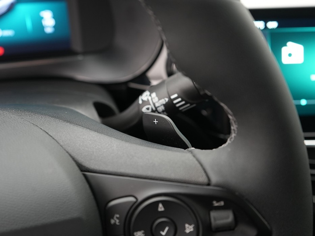 Opel Corsa 1.2 GS Stoel & Stuurverwarming | Adaptief Cruise | Achteruitrijcamera | Navi & Carplay |