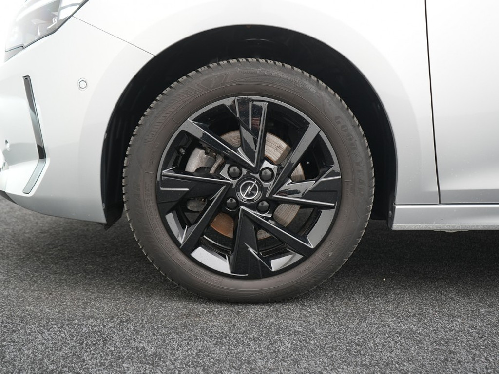 Opel Corsa 1.2 GS Stoel & Stuurverwarming | Adaptief Cruise | Achteruitrijcamera | Navi & Carplay |