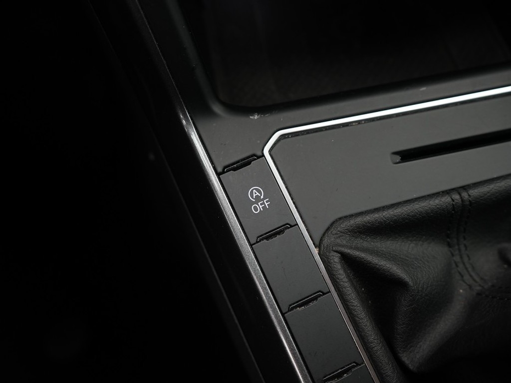 Volkswagen Polo 1.0 TSI Style IQ Light | Adaptief Cruise | Achteruitrijcamera | Navi & Carplay | Climate |