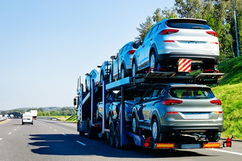 Trailer met auto's