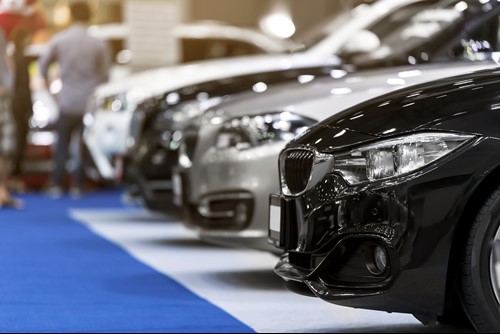 Auto's in showroom
